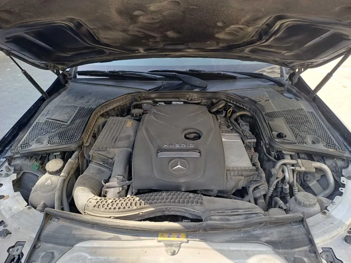 Car image 24