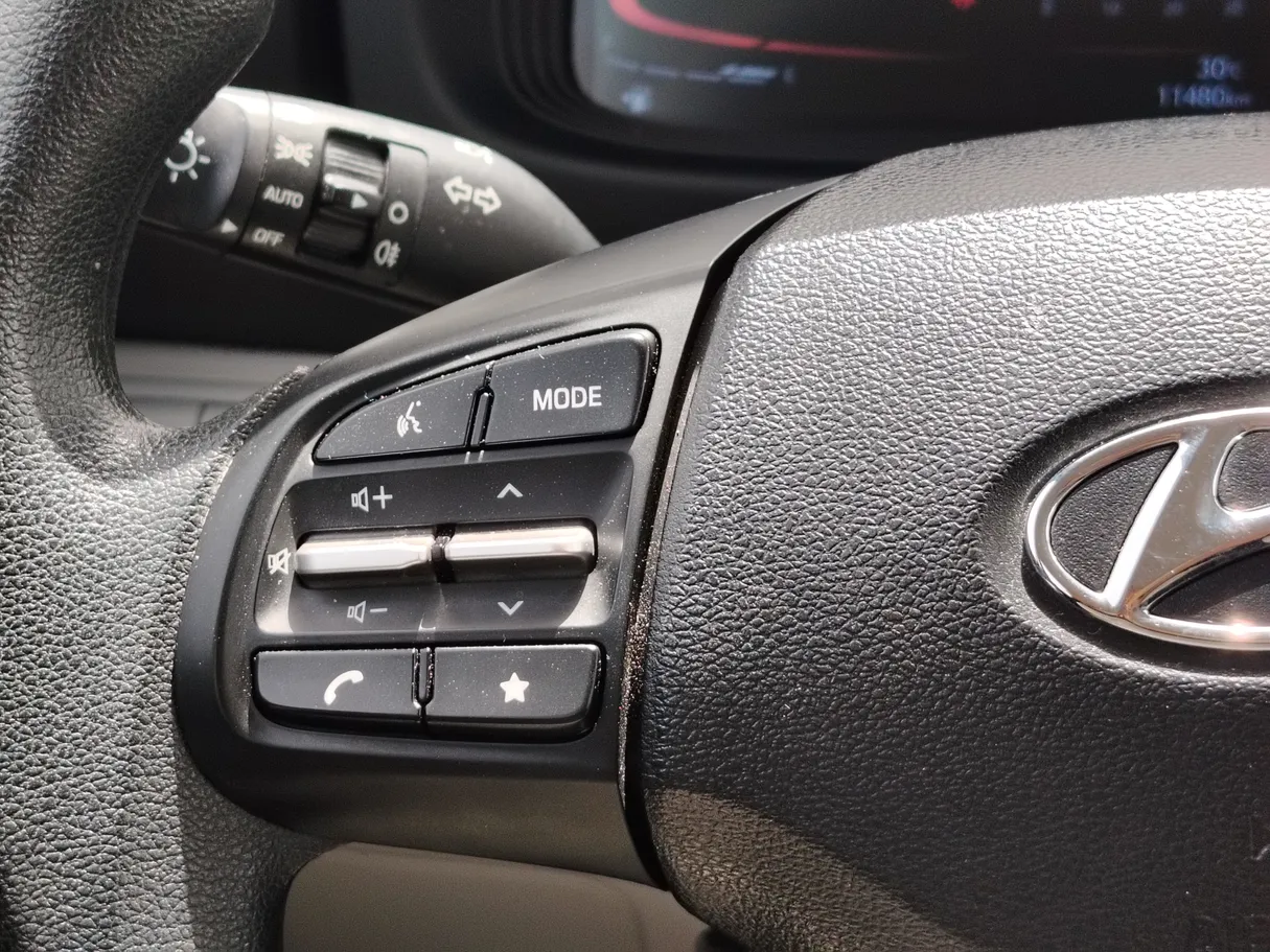 Car image 24