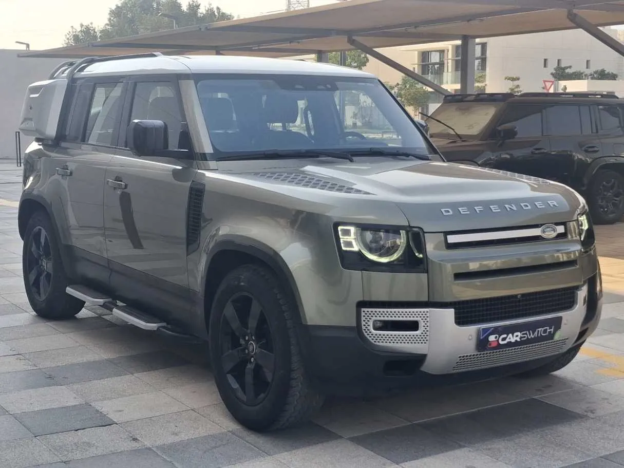 Car image 3
