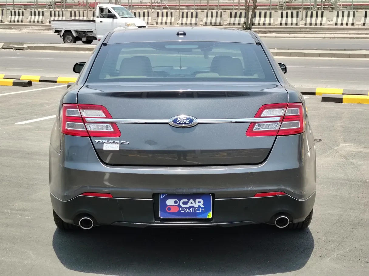 Car image 6
