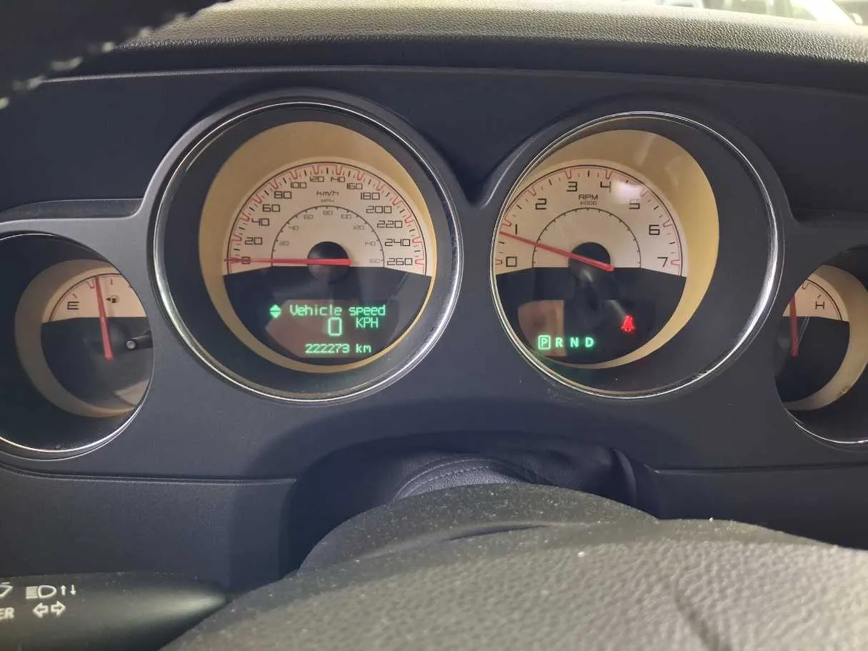 Car image 19