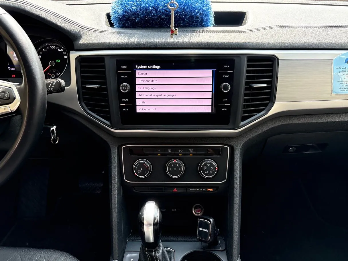 Car image 23