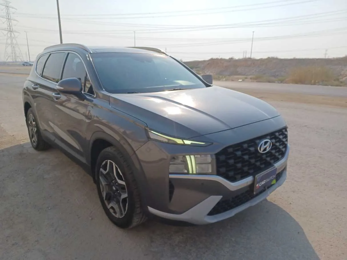 Car image 3