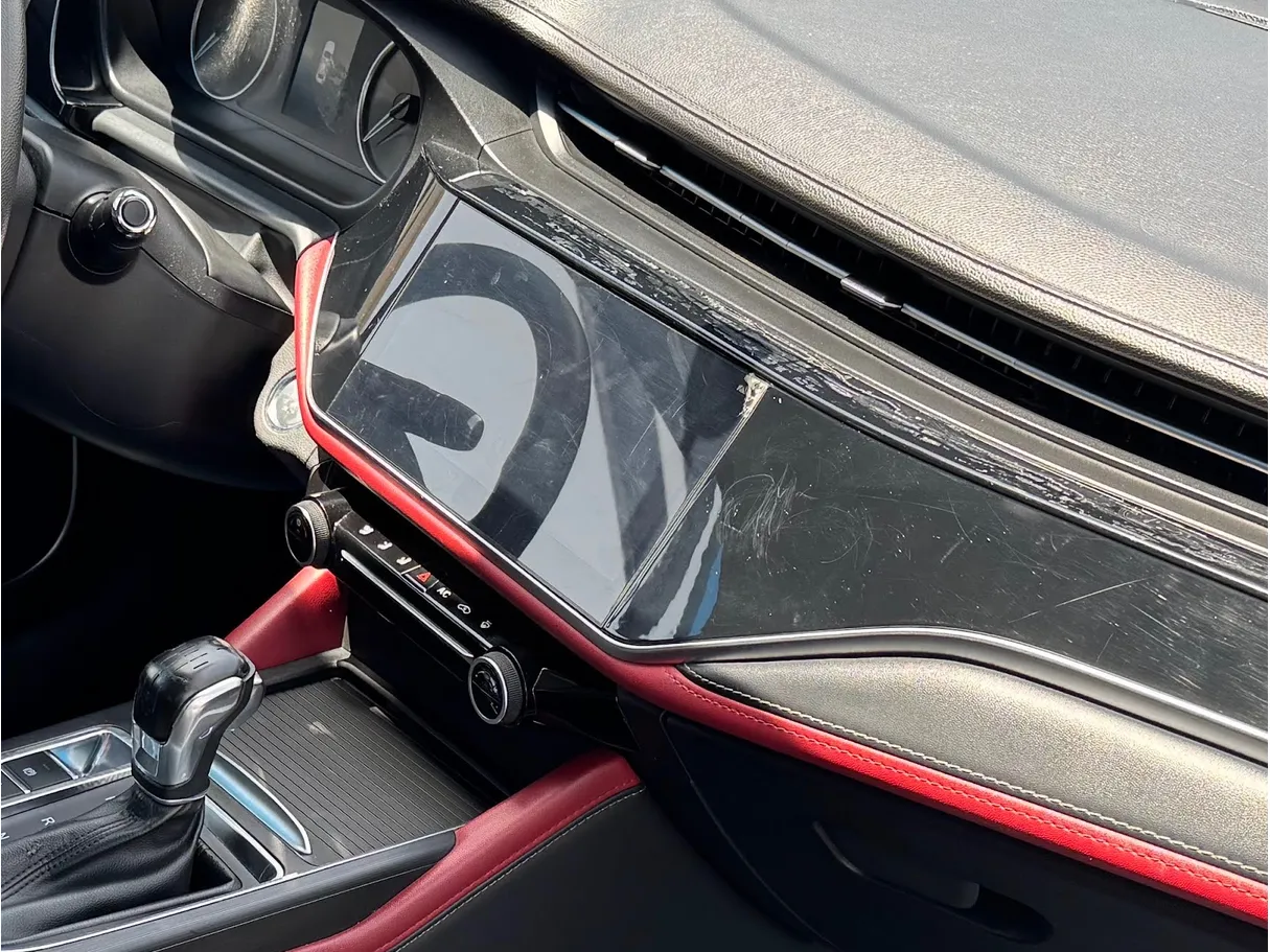 Car image 7