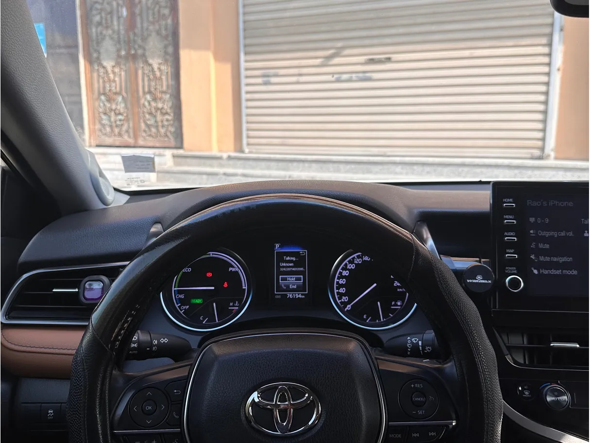 Car image 8