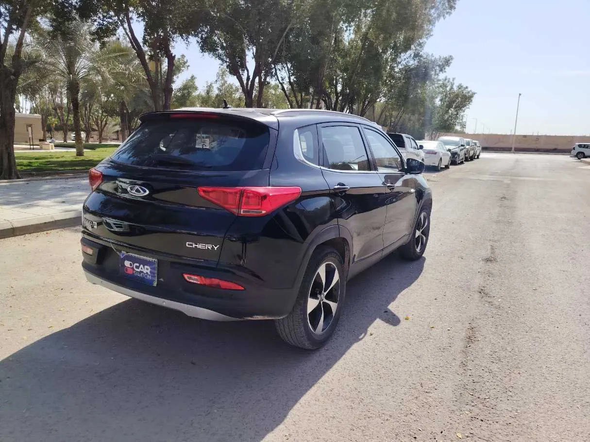 Car image 5