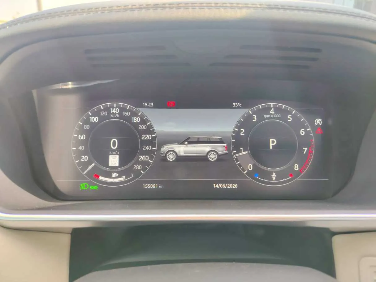 Car image 26