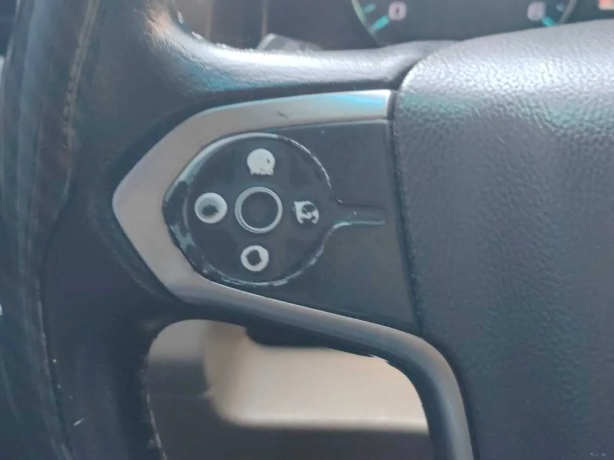 Car image 28