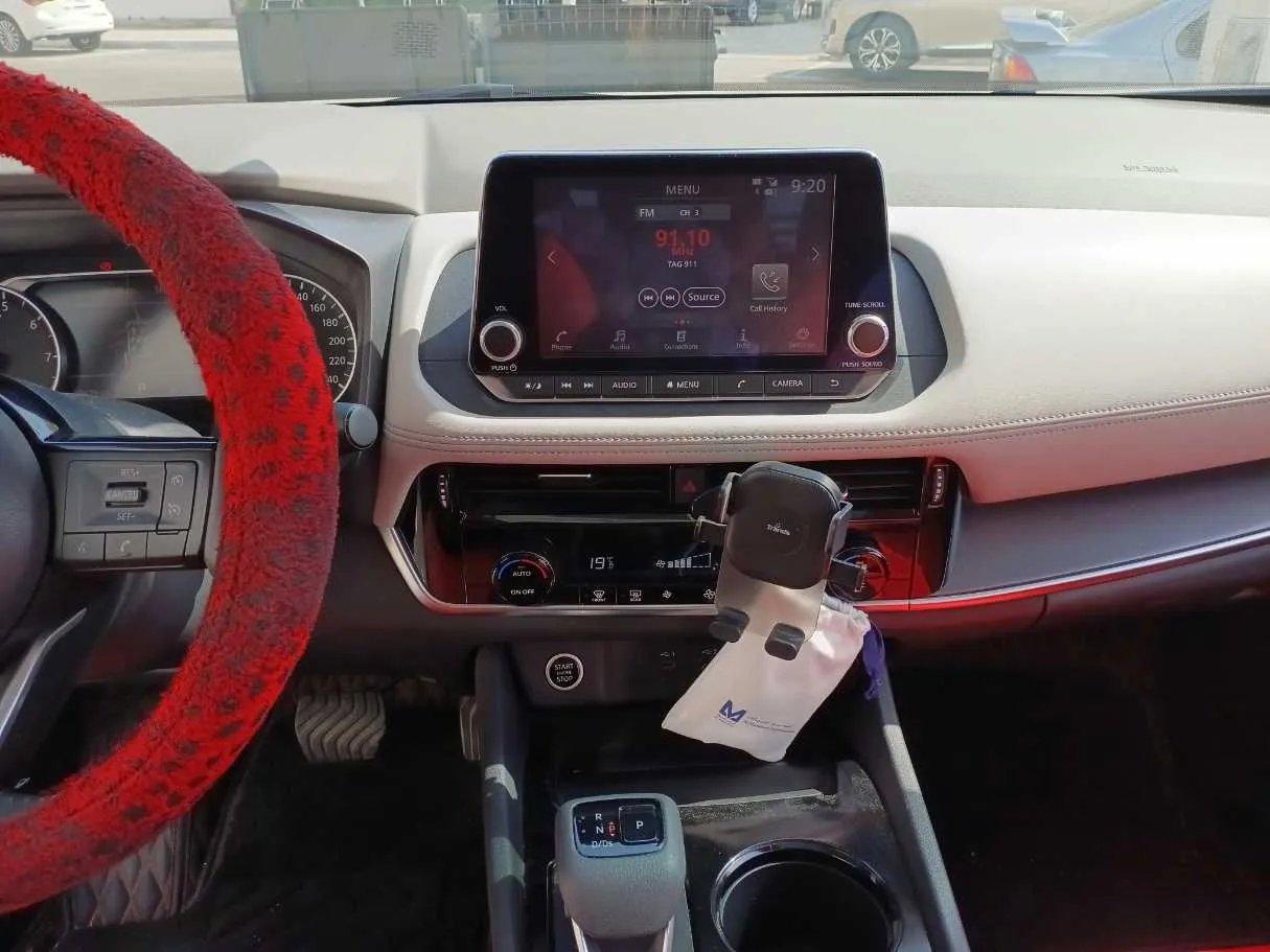 Car image 16