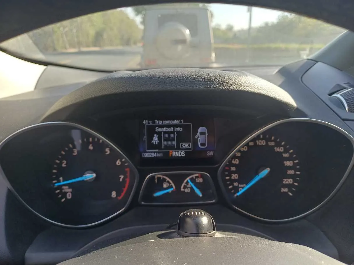 Car image 23