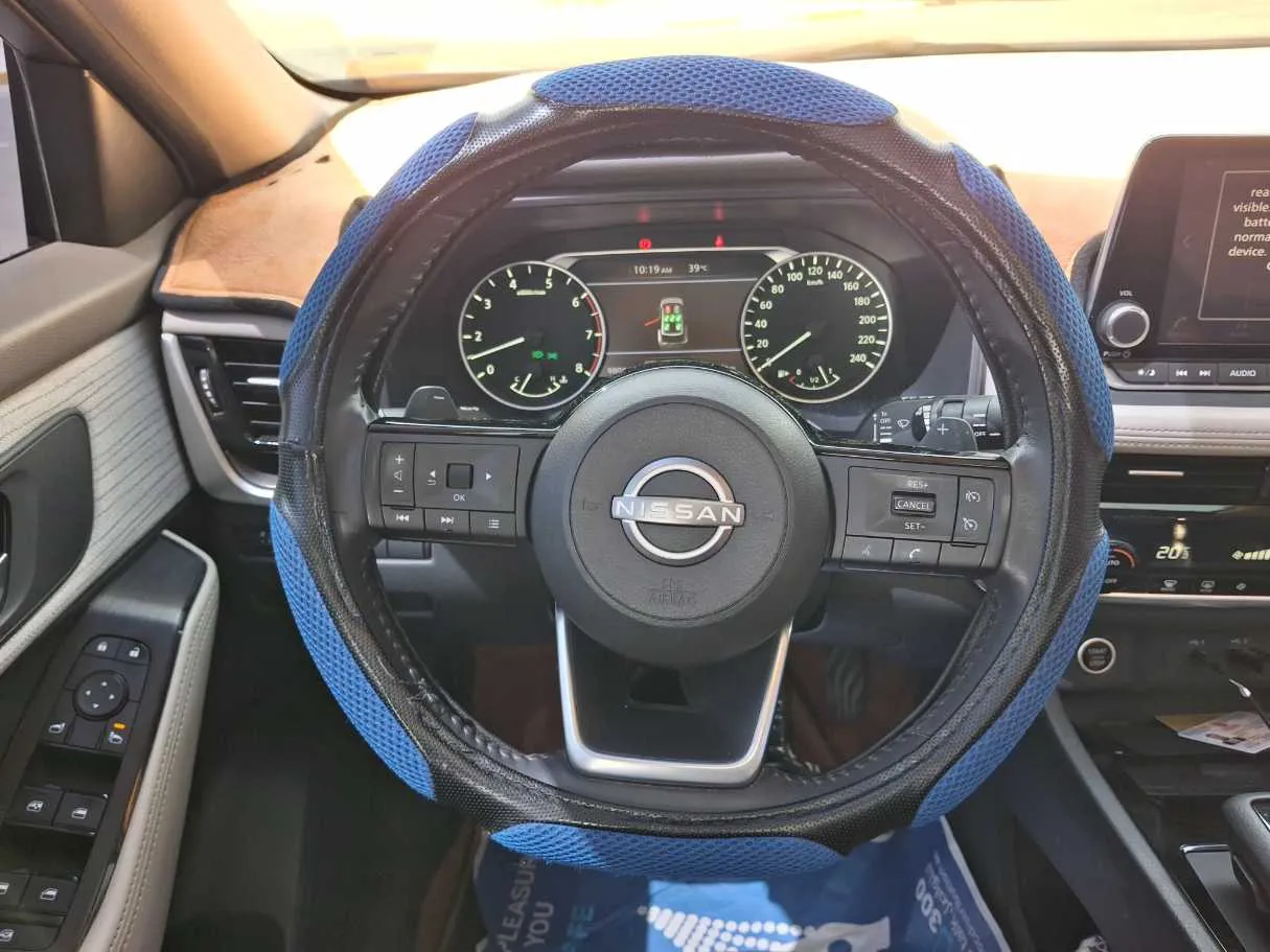 Car image 16