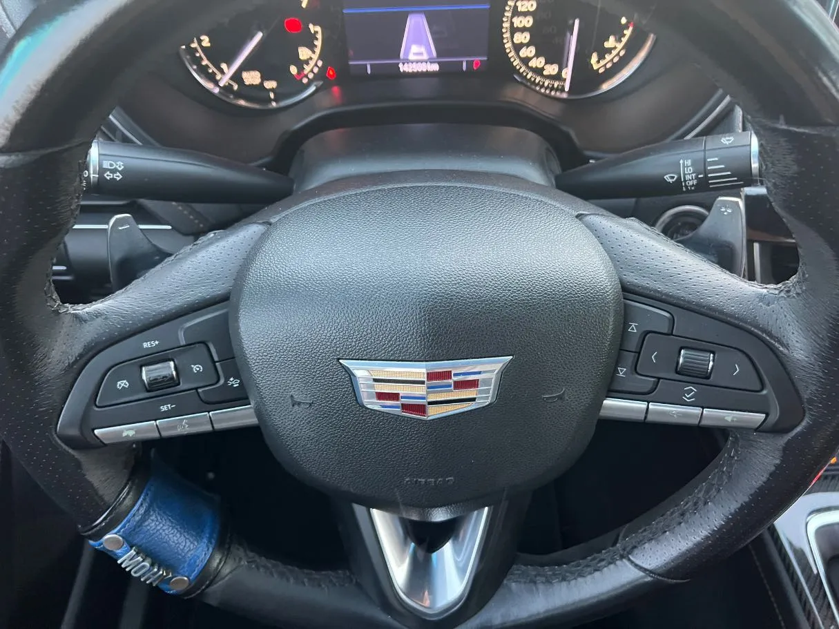 Car image 20