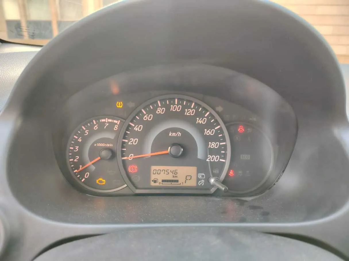 Car image 29