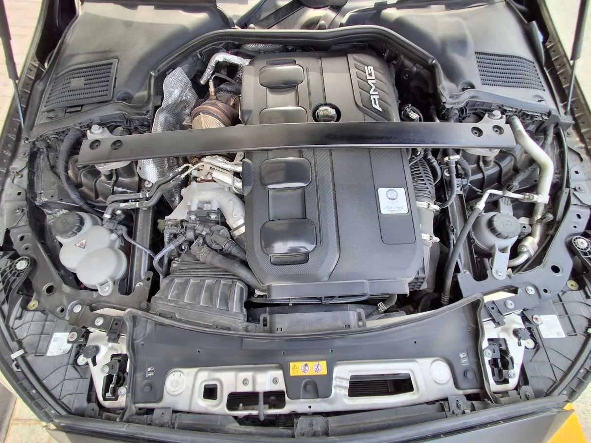 Car image 20
