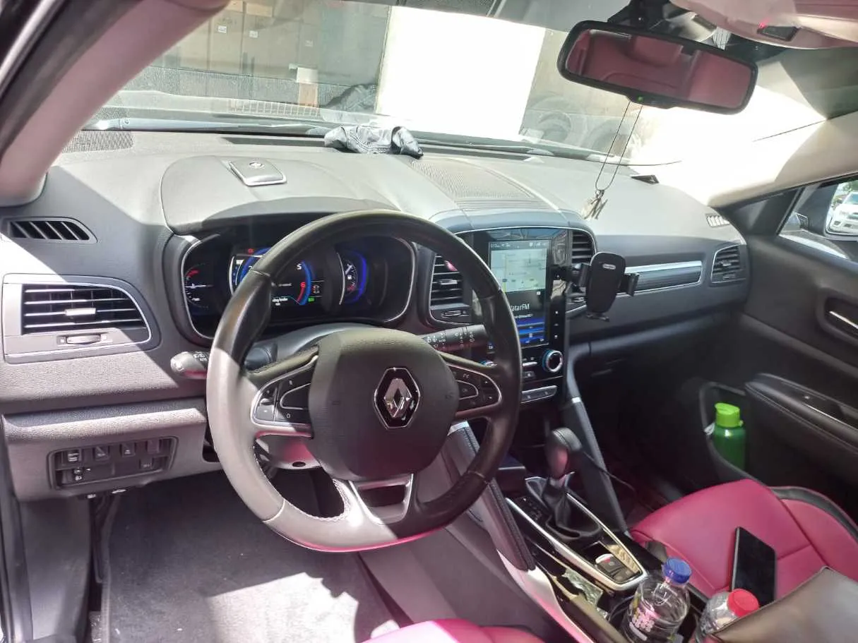 Car image 11