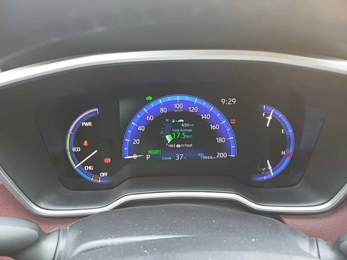 Car image 18