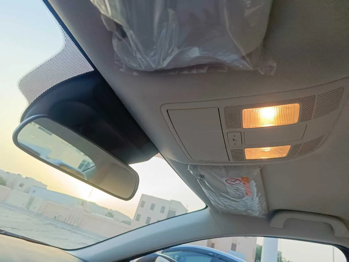 Car image 32