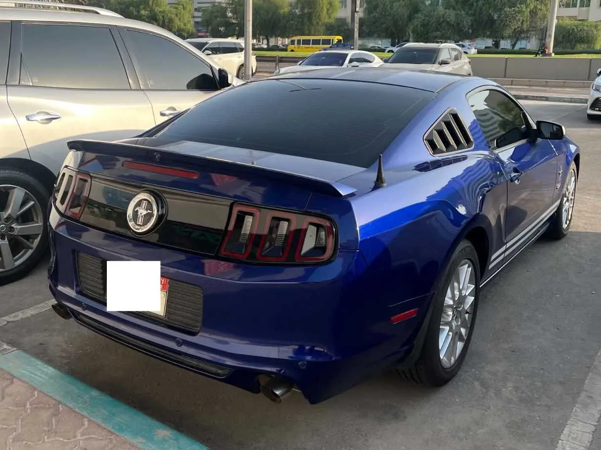 Car image 6