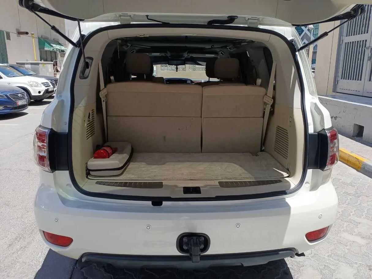 Car image 23
