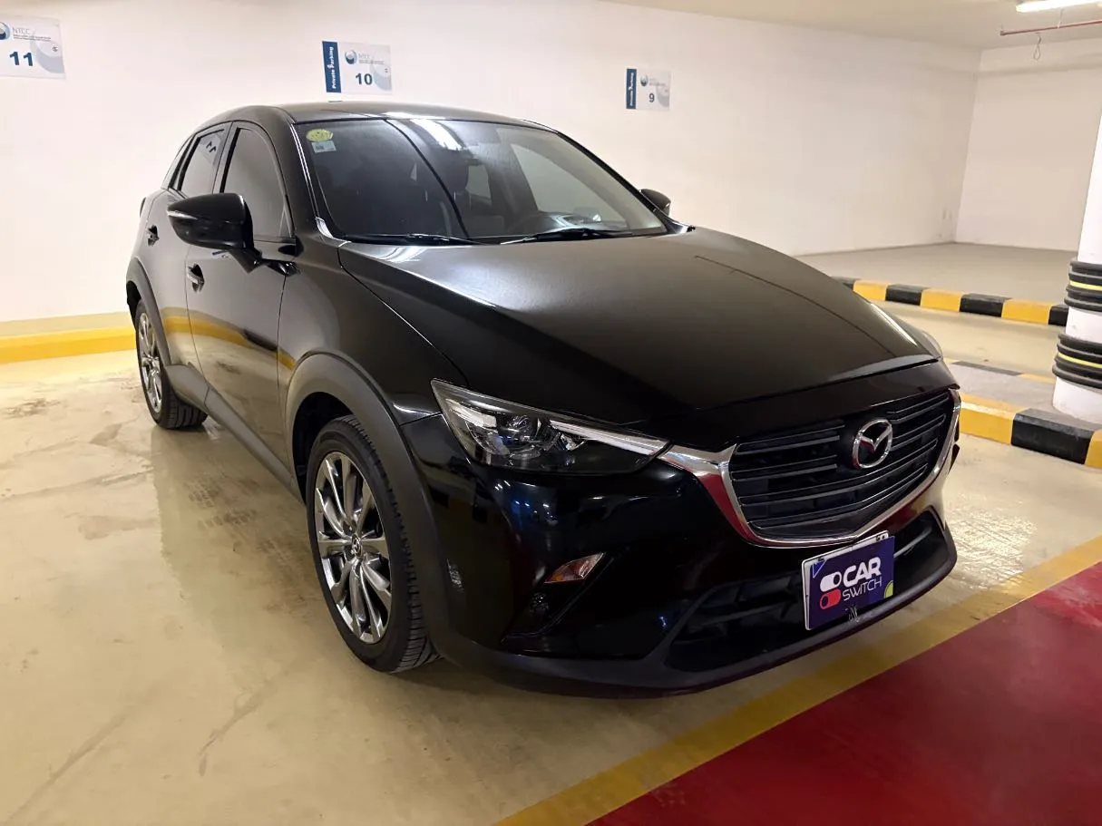 Car image 3