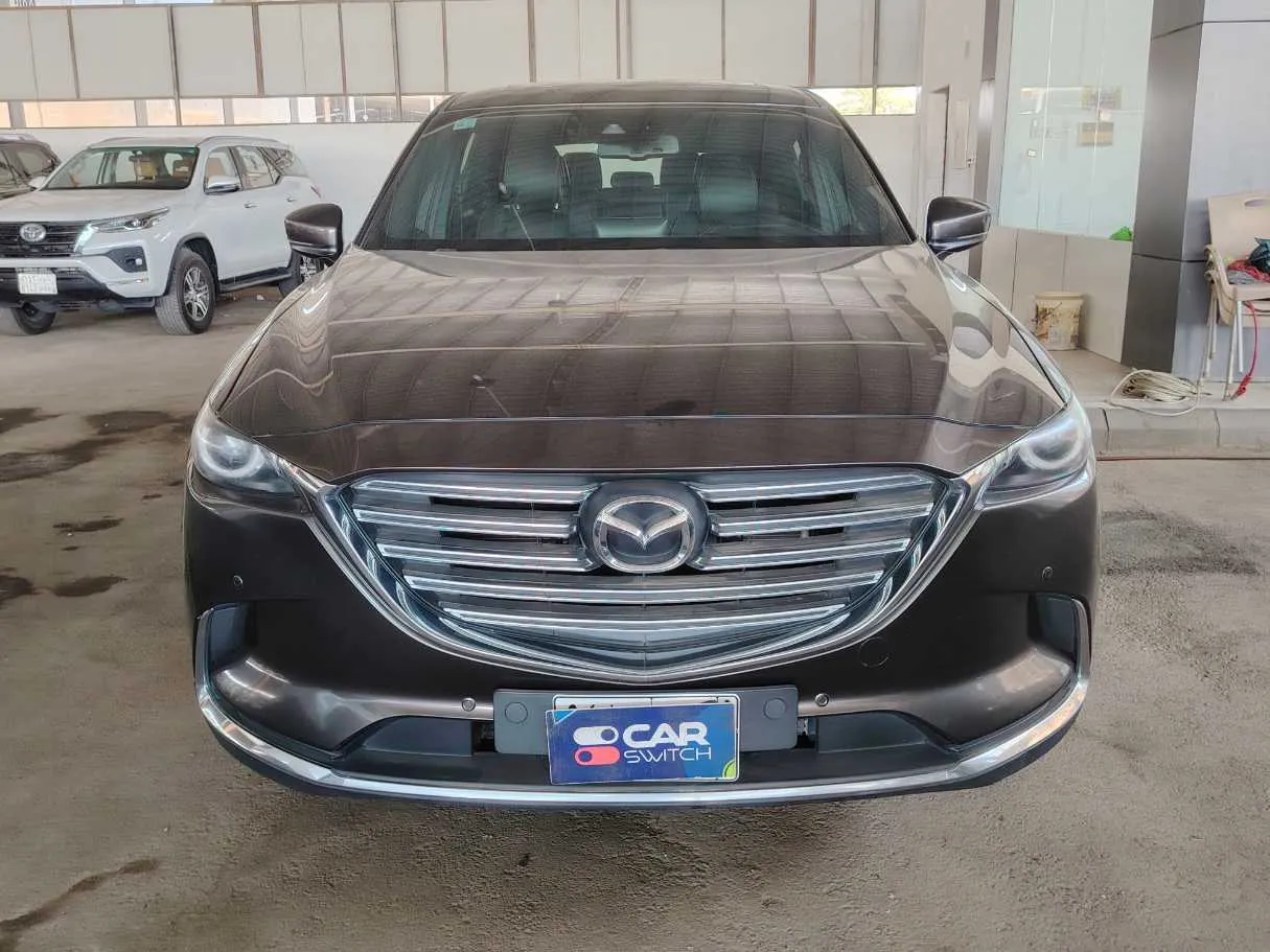 Car image 2