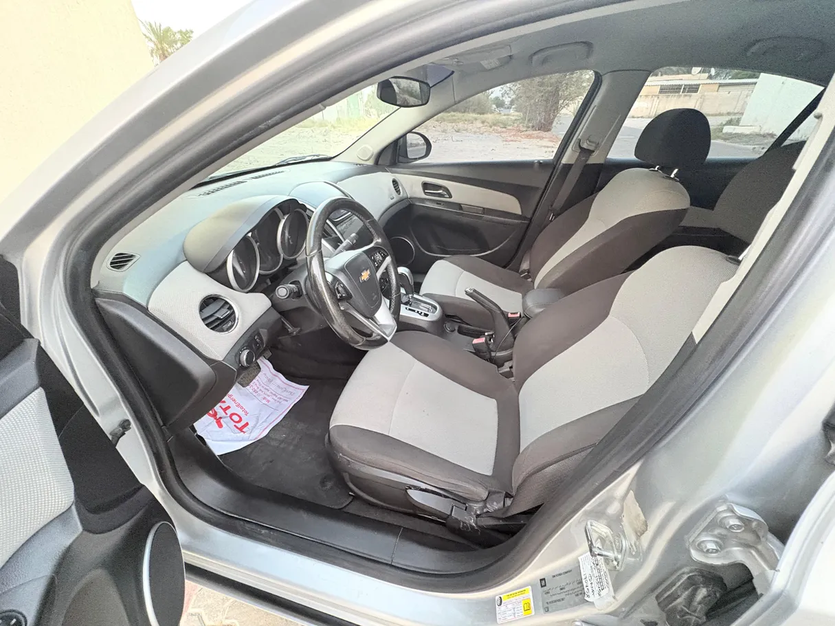 Car image 5