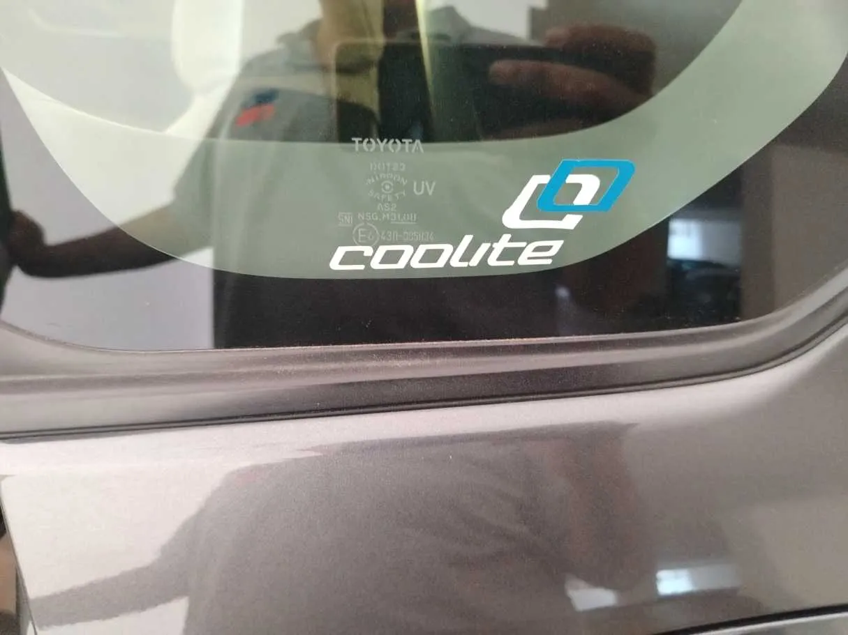 Car image 28