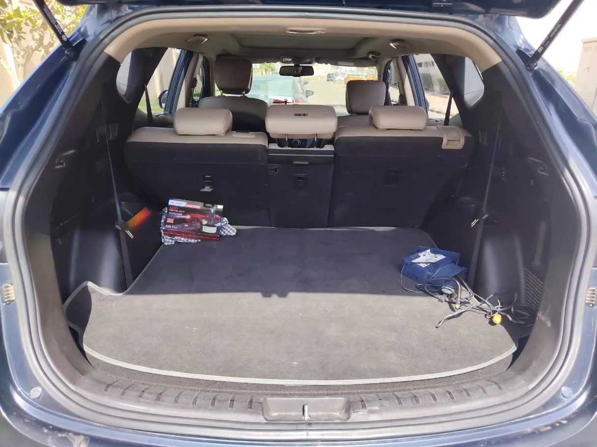 Car image 25