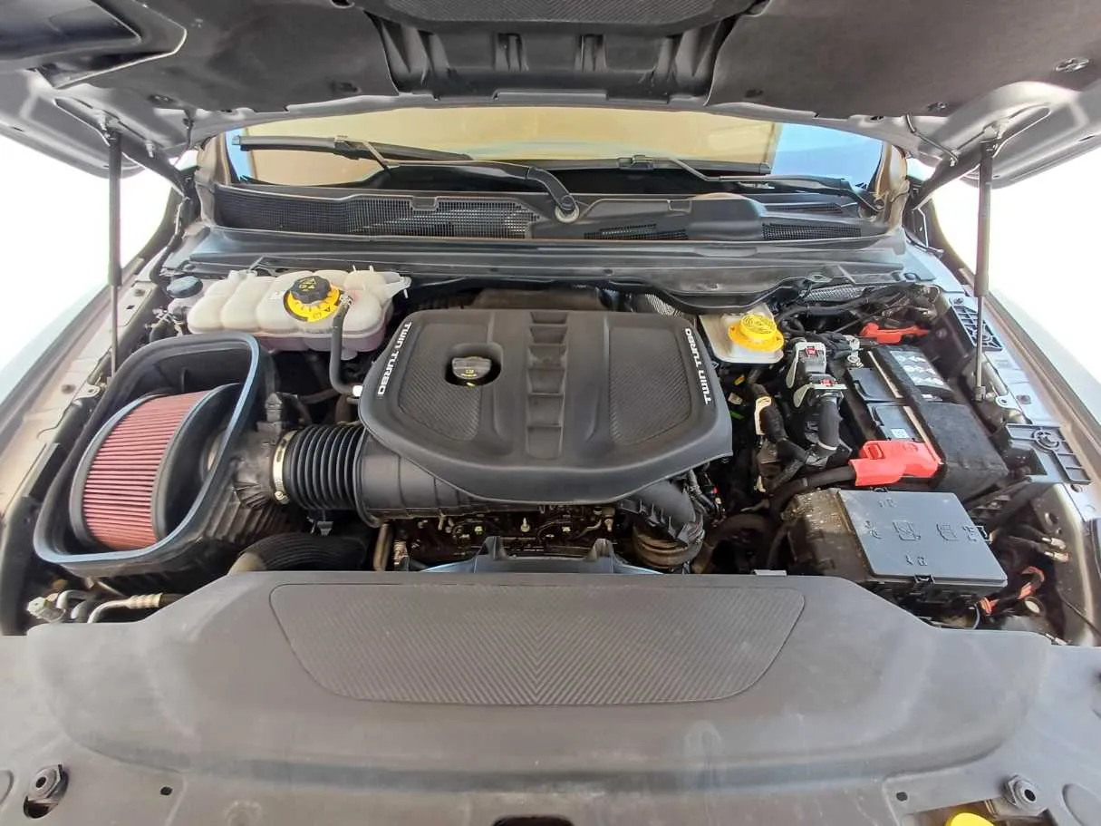 Car image 20