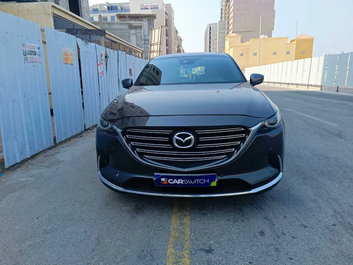 Car image 3