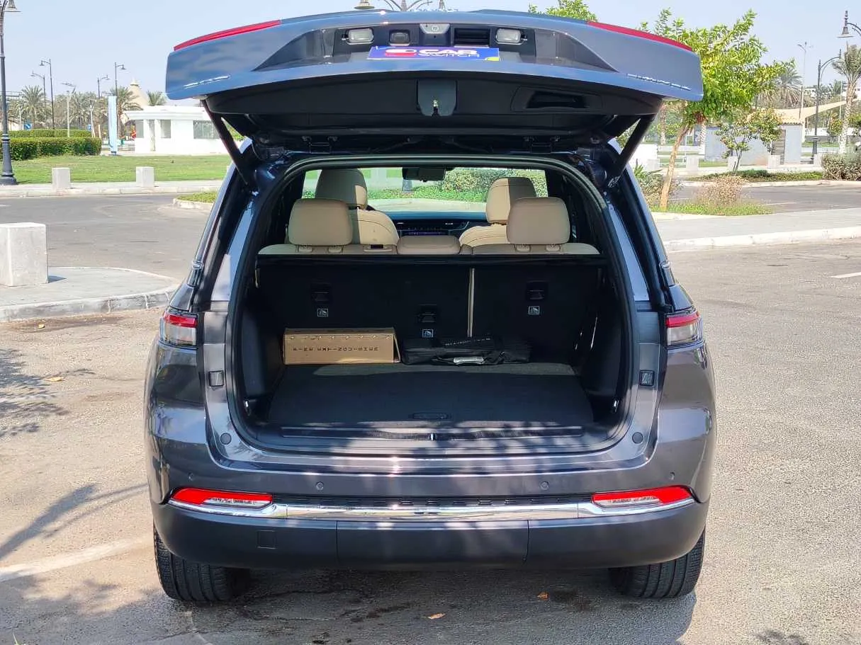 Car image 29