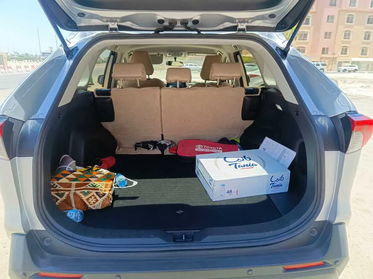 Car image 24