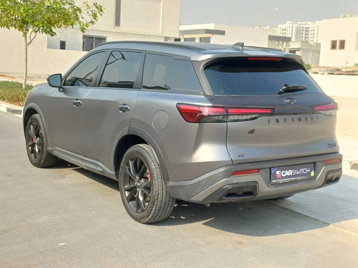 Car image 7