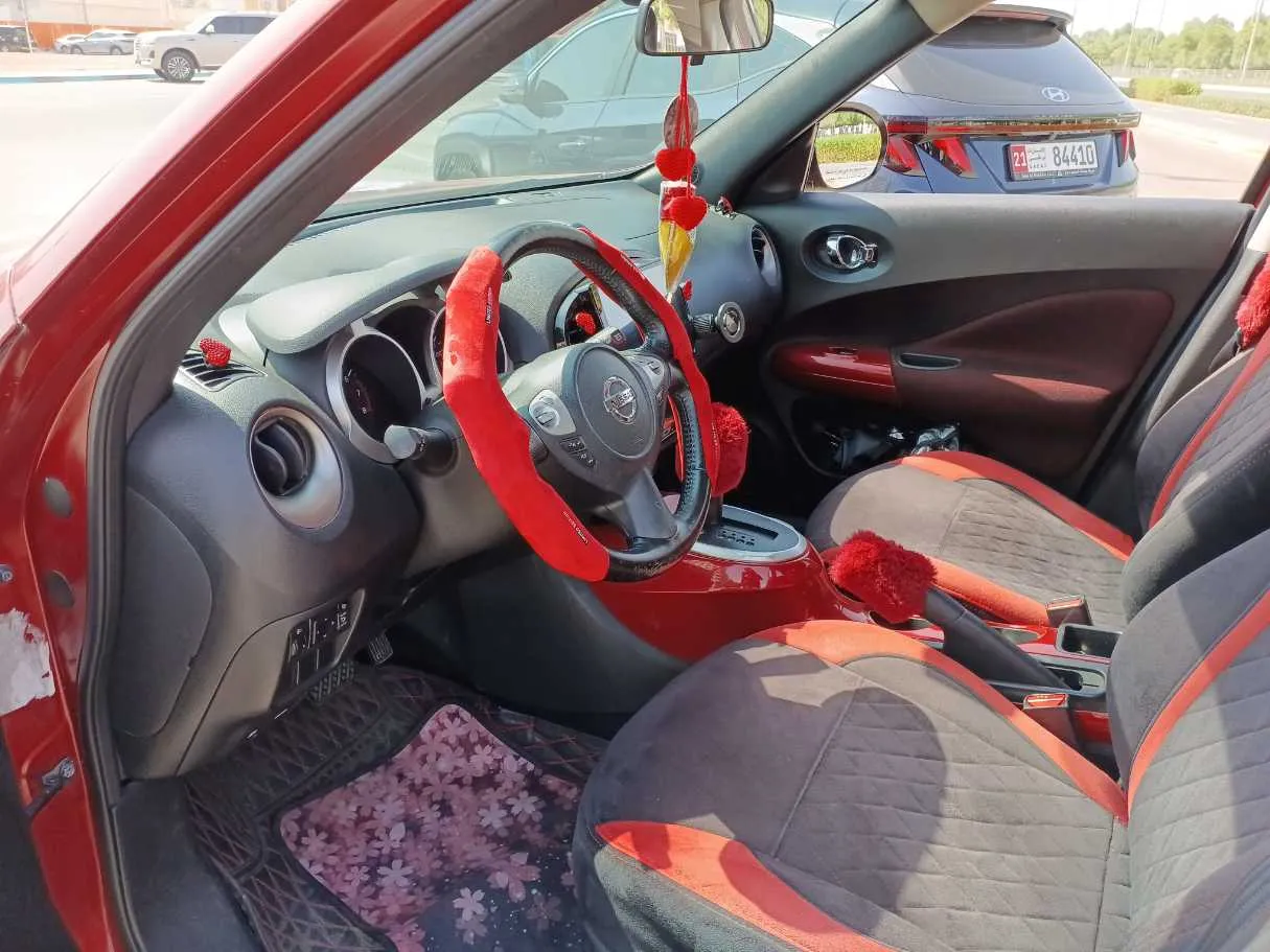 Car image 11