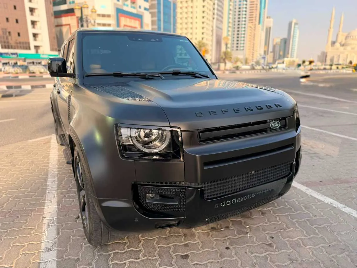 Car image 3