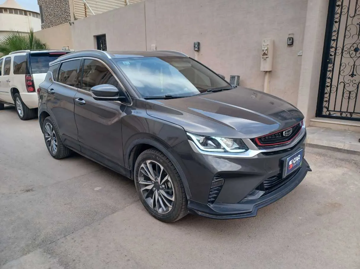 Car image 3