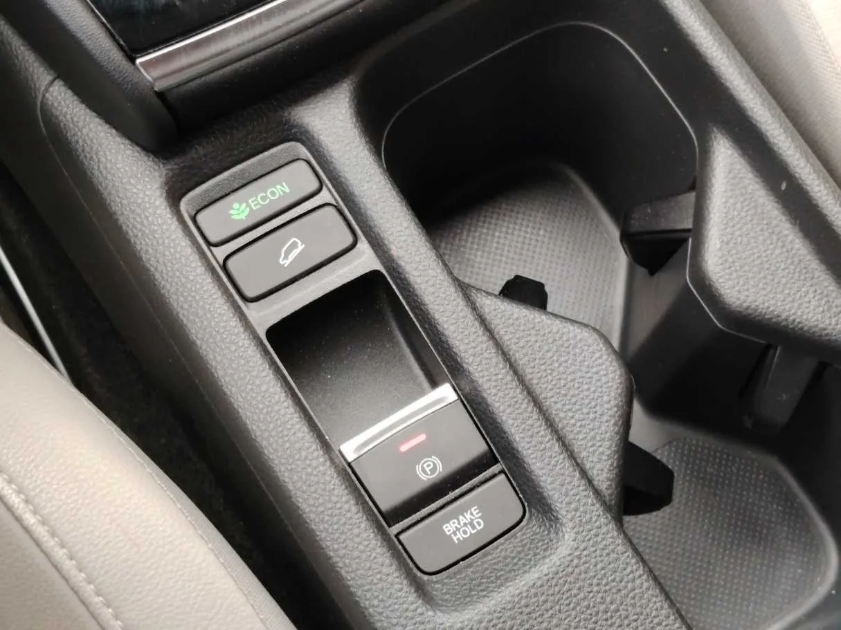 Car image 35