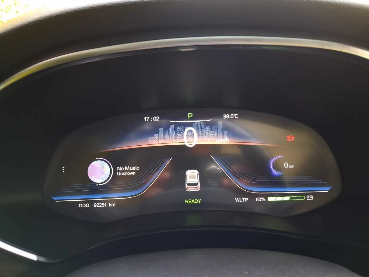 Car image 19