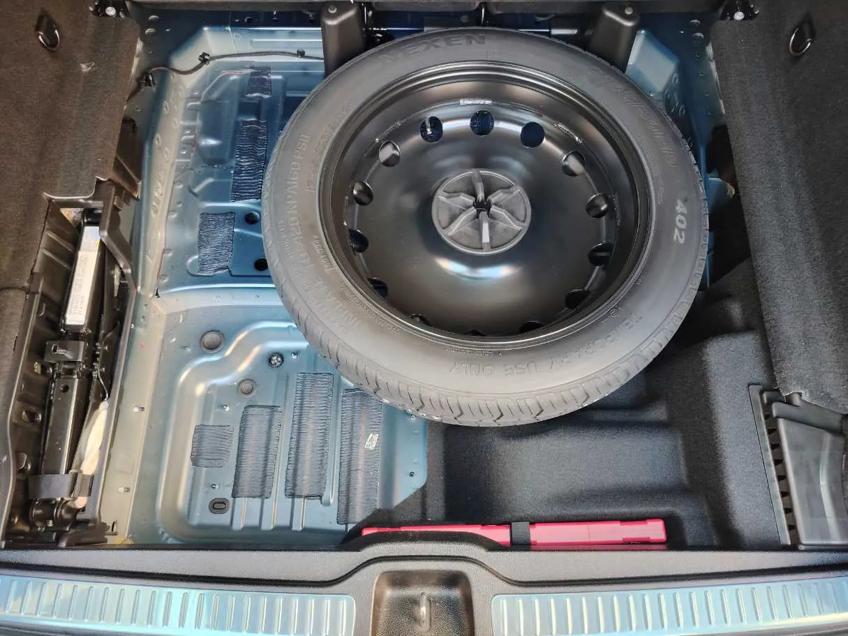 Car image 38