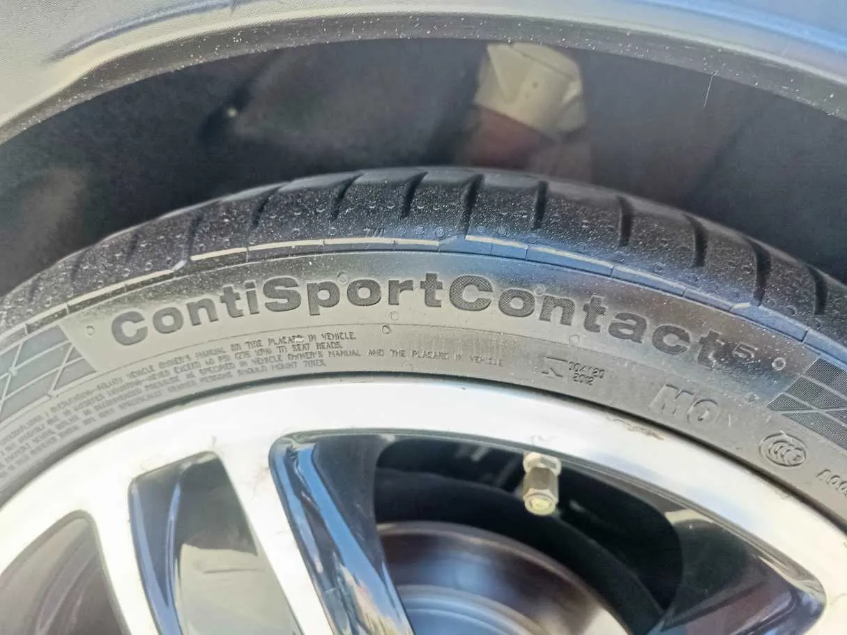 Car image 34