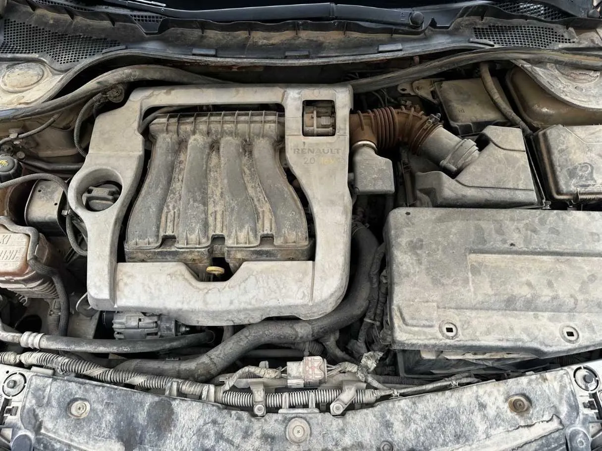 Car image 27