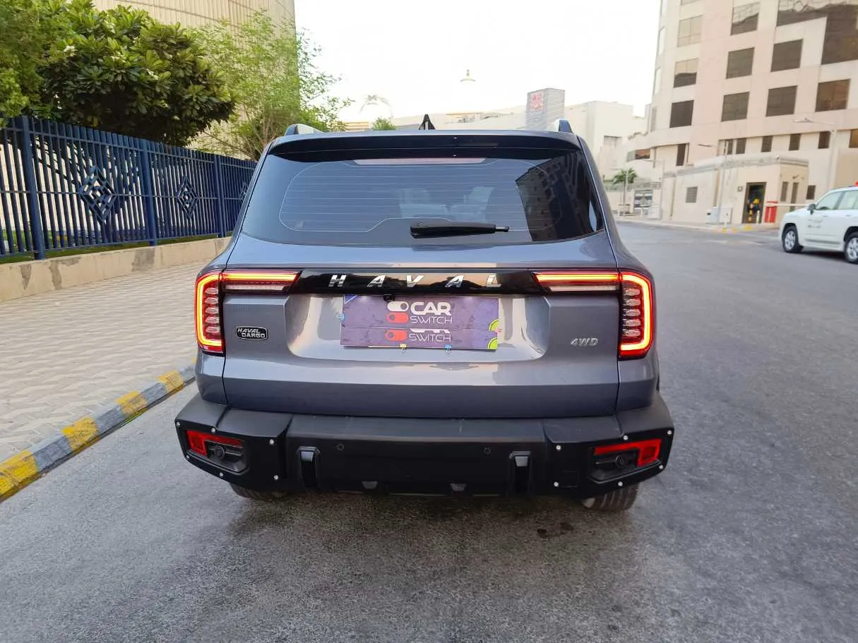 Car image 6