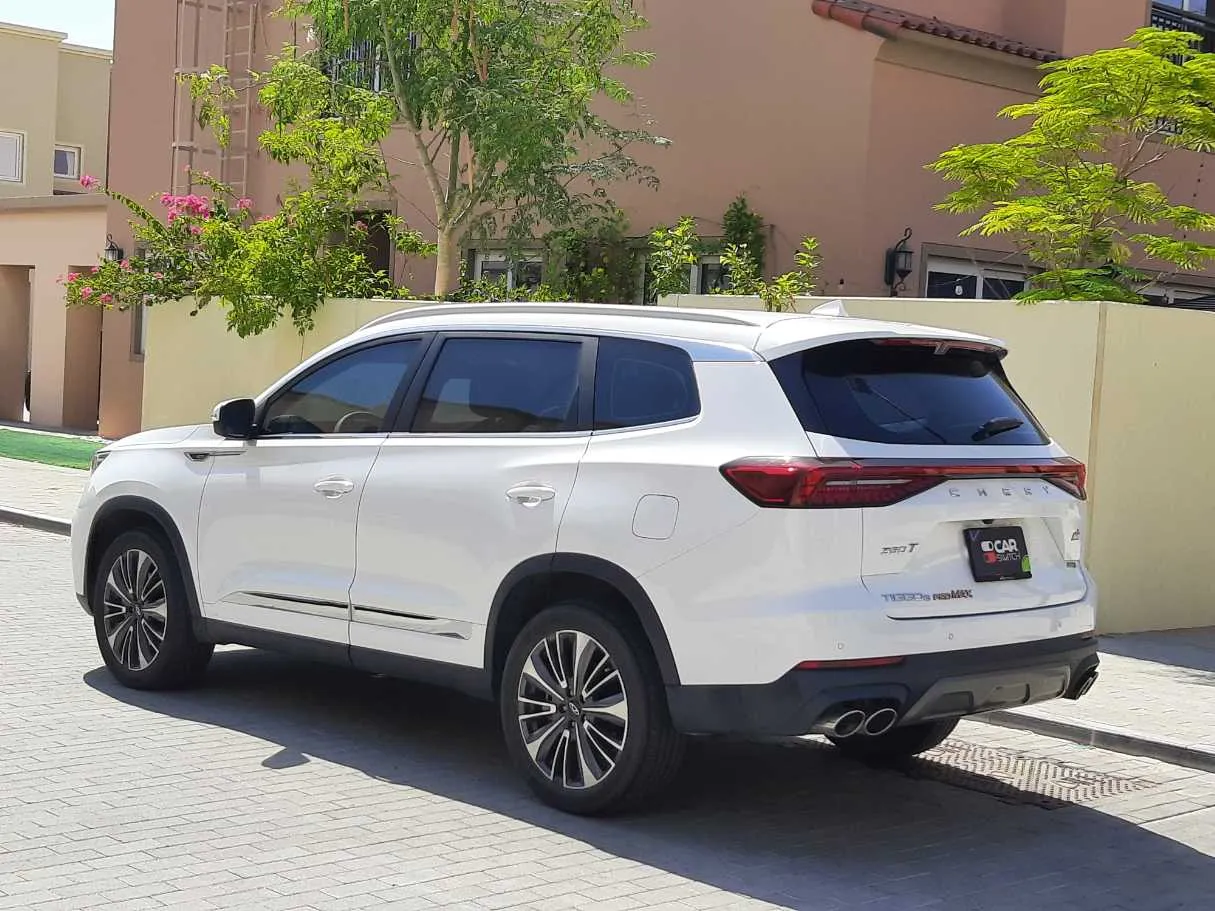 Car image 7