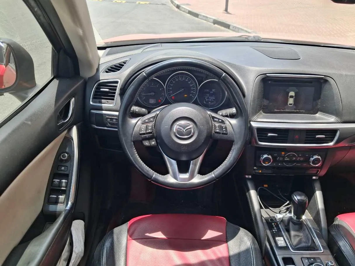 Car image 14