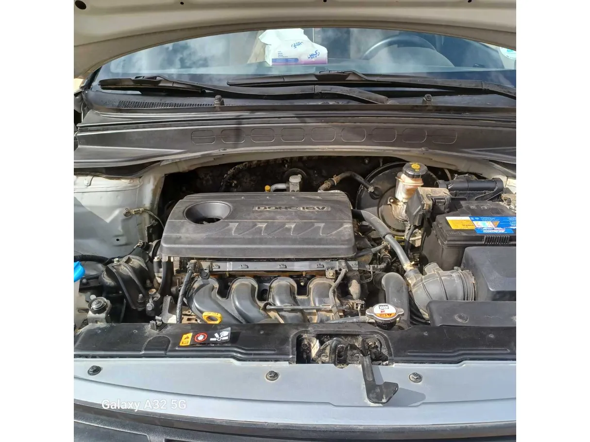 Car image 26