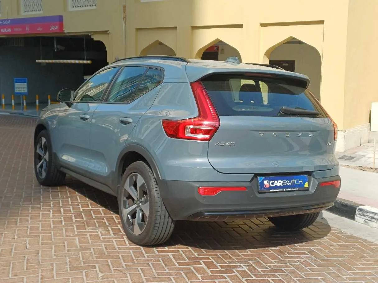 Car image 8