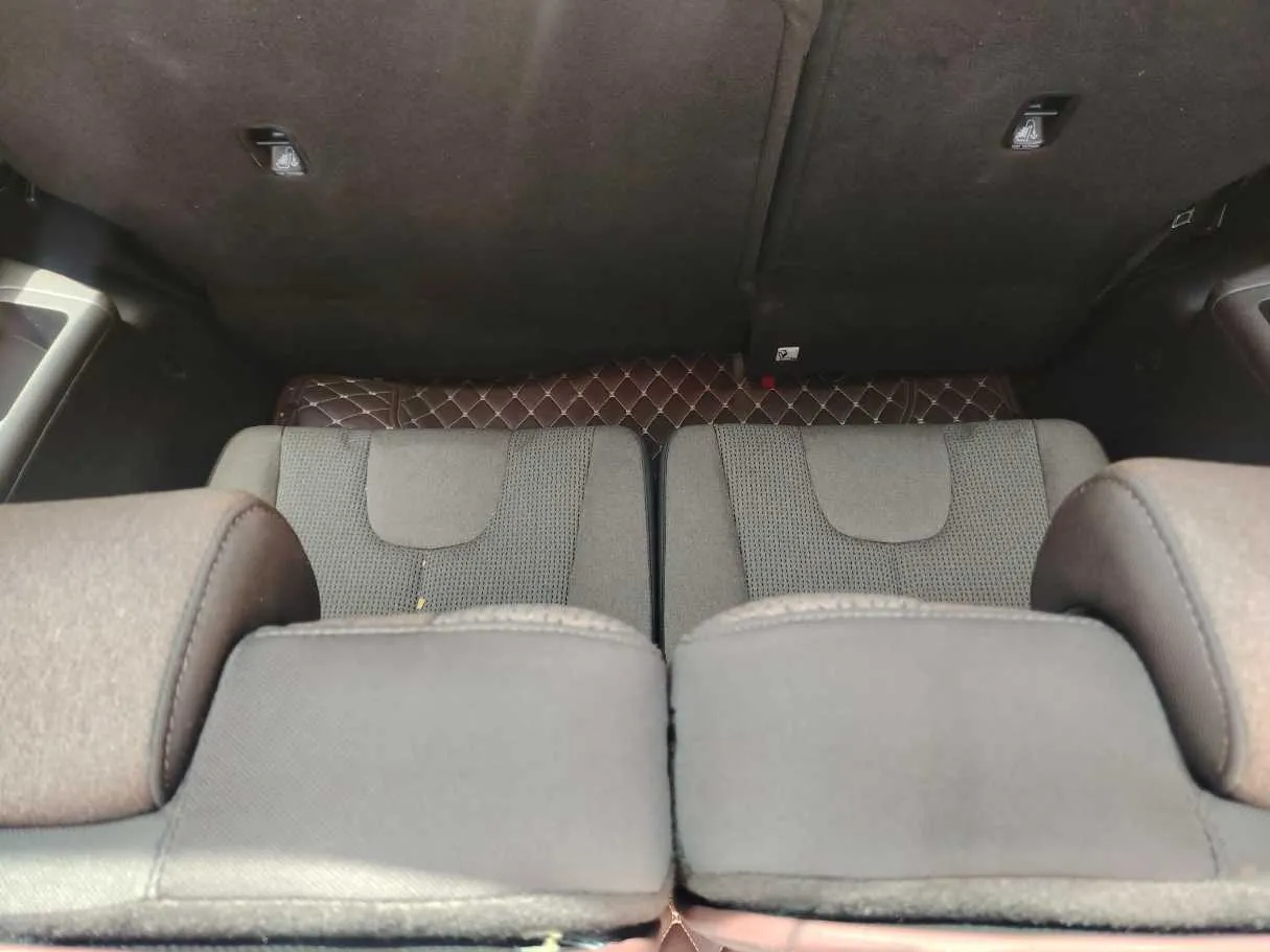 Car image 41