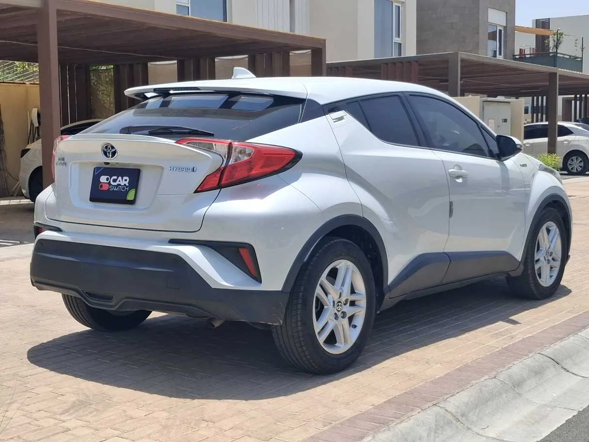Car image 5