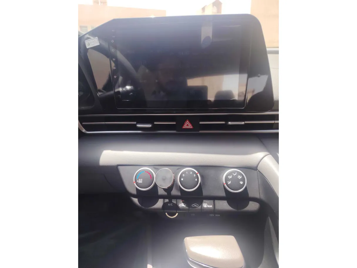 Car image 21