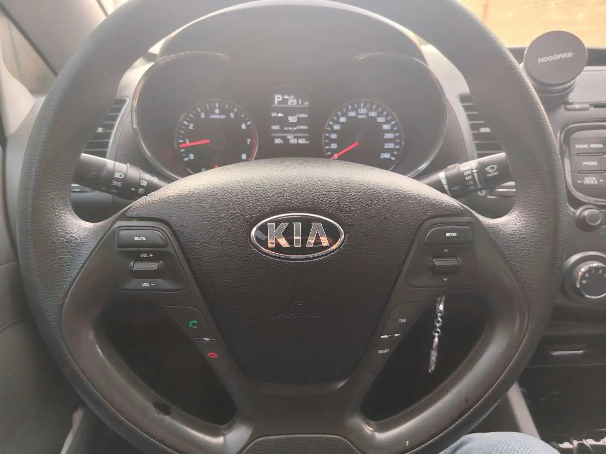 Car image 20